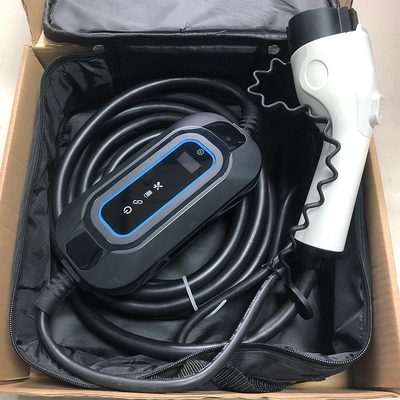 3.5KW Type 2 EV Plug IP67 شارژر سوار شده برای Tesla Model 3 در پارکینگ مرکز خرید