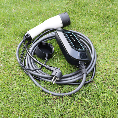 سال 2013 قابل حمل 3.5kw AC 220V نوع 2 EV شارژر EVSE SAE J1772 کانکتور سطح 2 ایستگاه شارژ خودرو