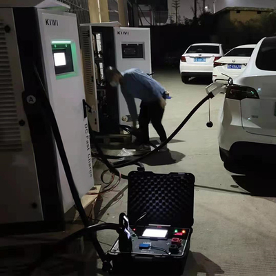 ایستگاه شارژ سریع خودروهای الکتریکی 120kw 3 فاز Chademo CCS1 CCS Type 2 شارژر سریع DC EV