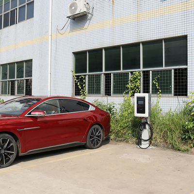 برنامه هوشمند 4G در فضای باز 20kW 30kW 40kW سطح 3 دیواری DC تجاری CCS1 CCS2 ایستگاه شارژ EV GB / T